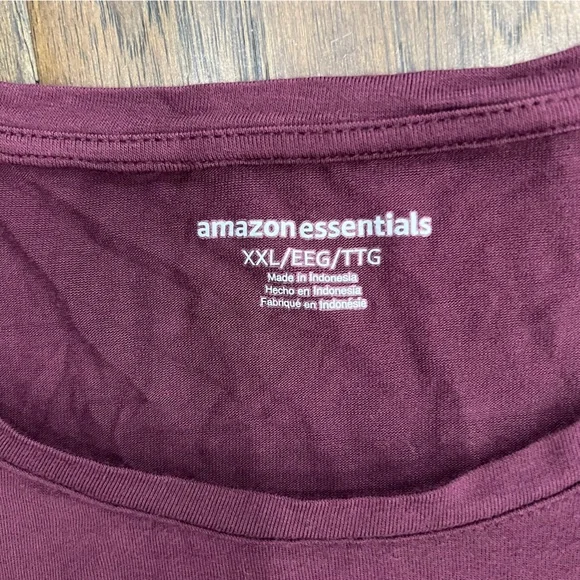 Amazon Essentials T-Shirt - Picture 6 of 11